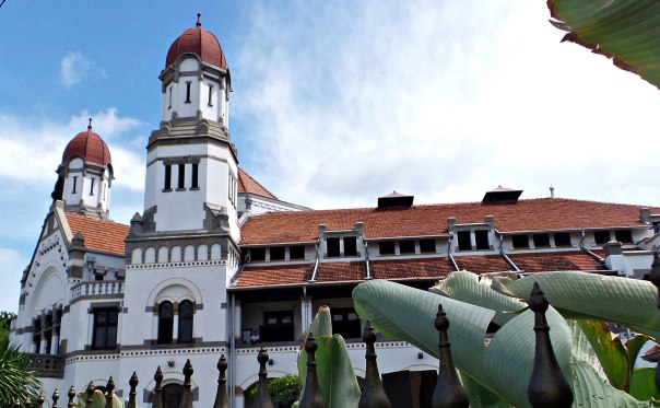Lawang Sewu dari simpang Pemuda